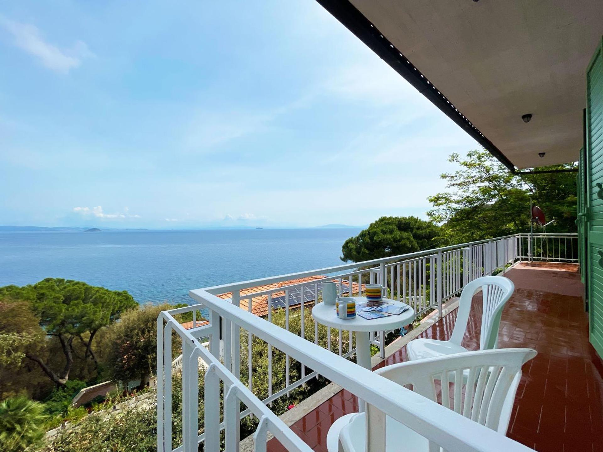 Villa Porticciolo - Argonautivacanze Rio Marina Exteriör bild